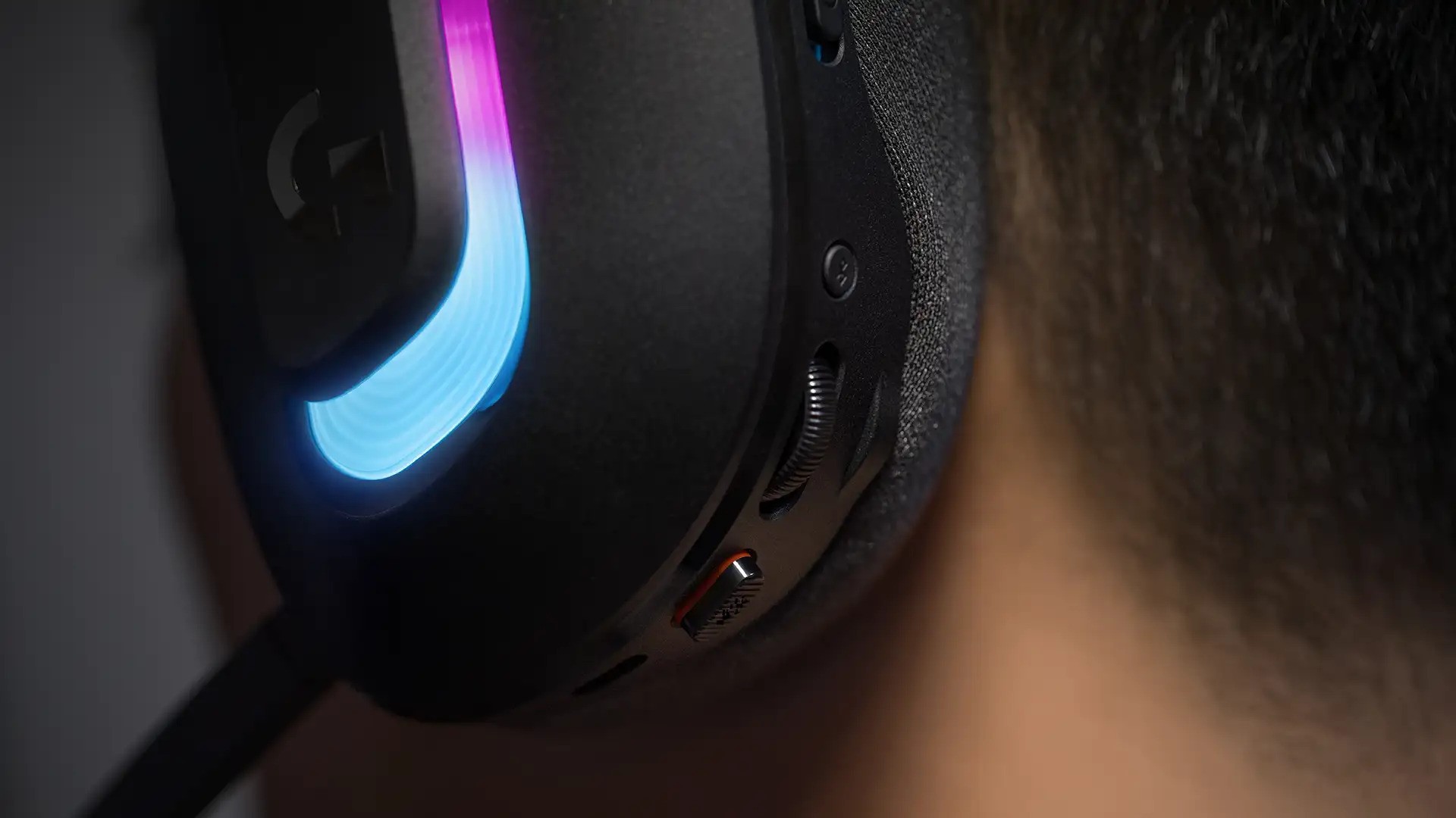 Logitech_G522_3
