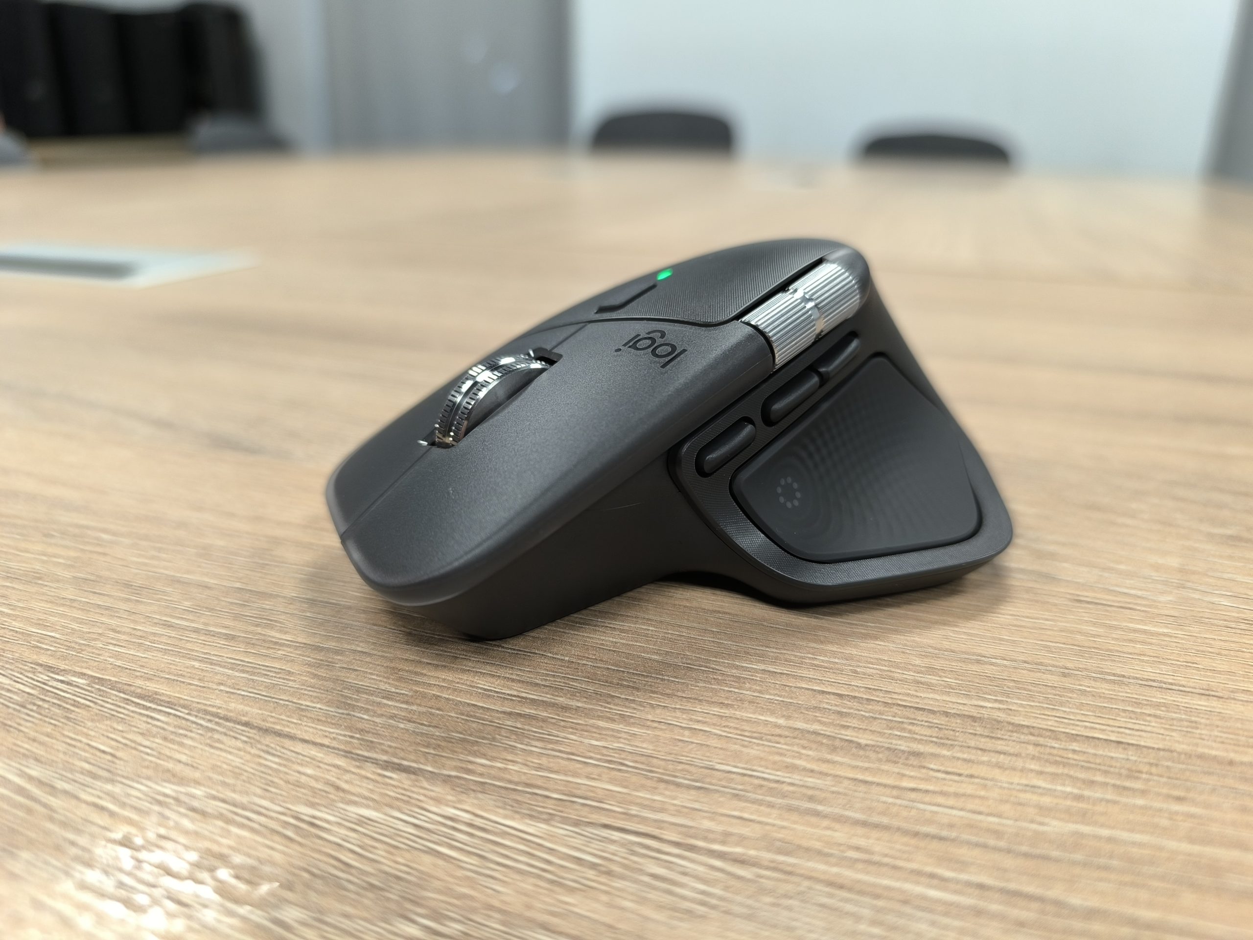 Logitech_MX_Master_4_alt2