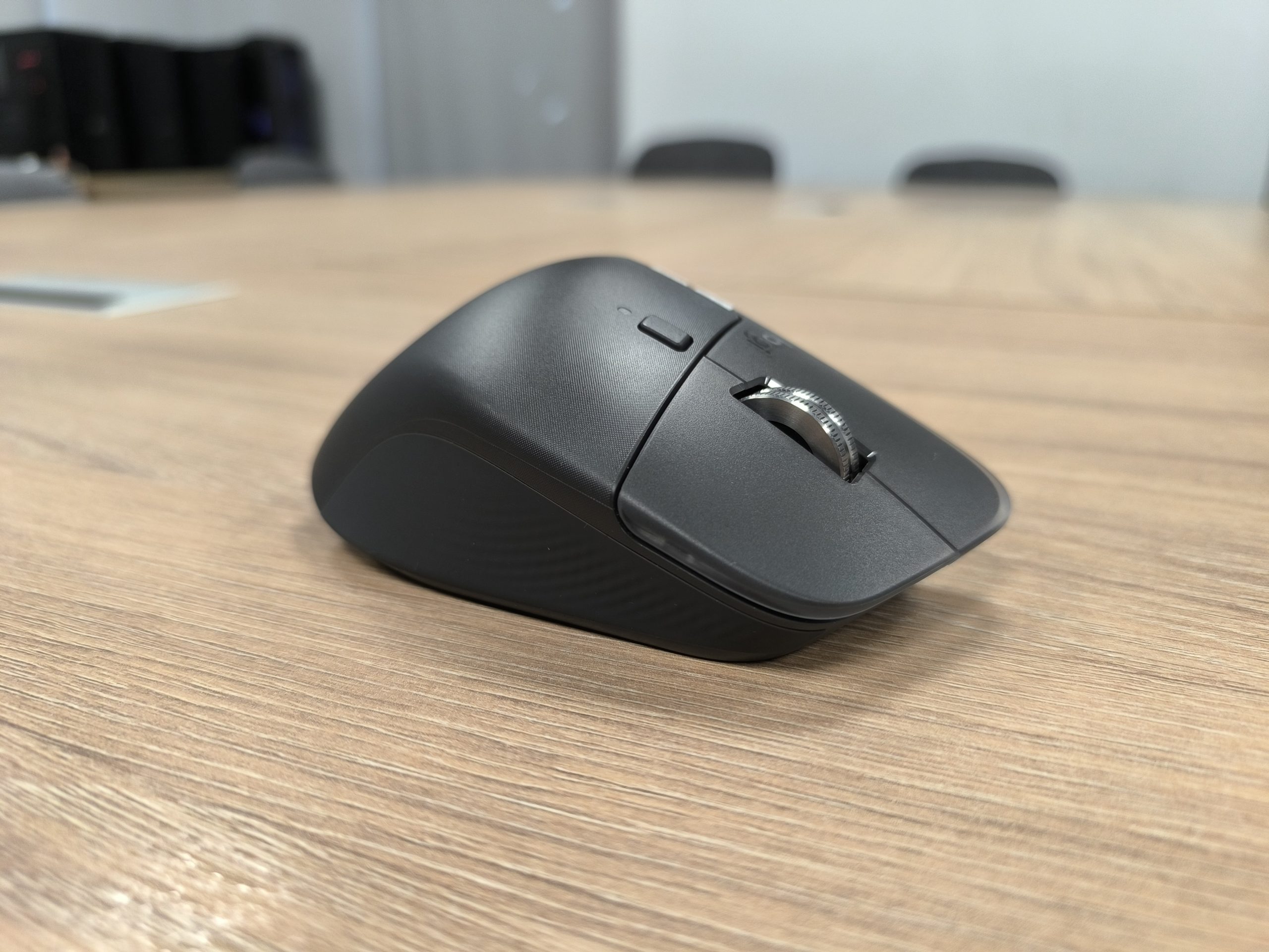 Logitech_MX_Master_4_alt3
